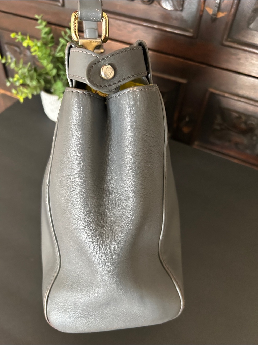Gray Leather Top-Handle Women’s Bag - Picture 6 of 17